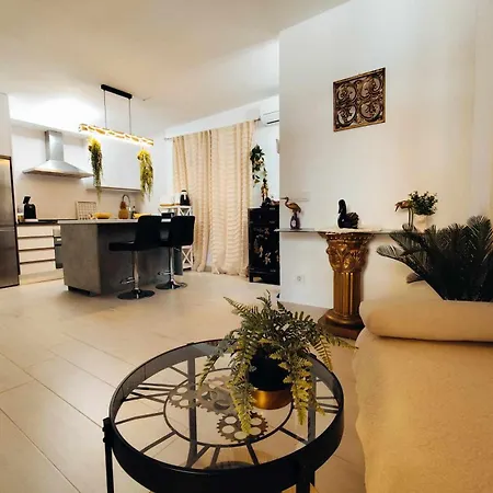 아파트 100 M De Playa *