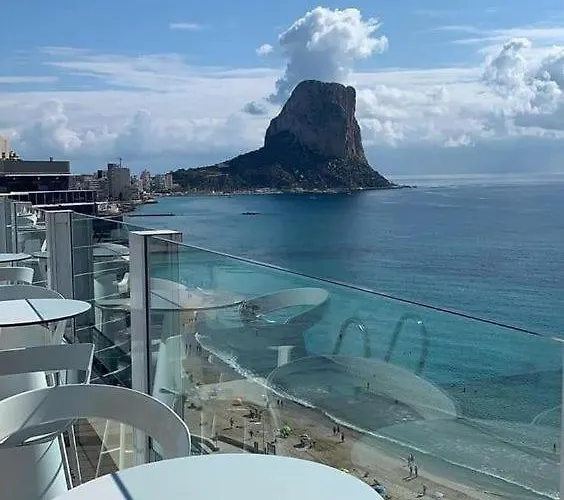 100 M De Playa 아파트