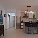 100 M De Playa Apartmán